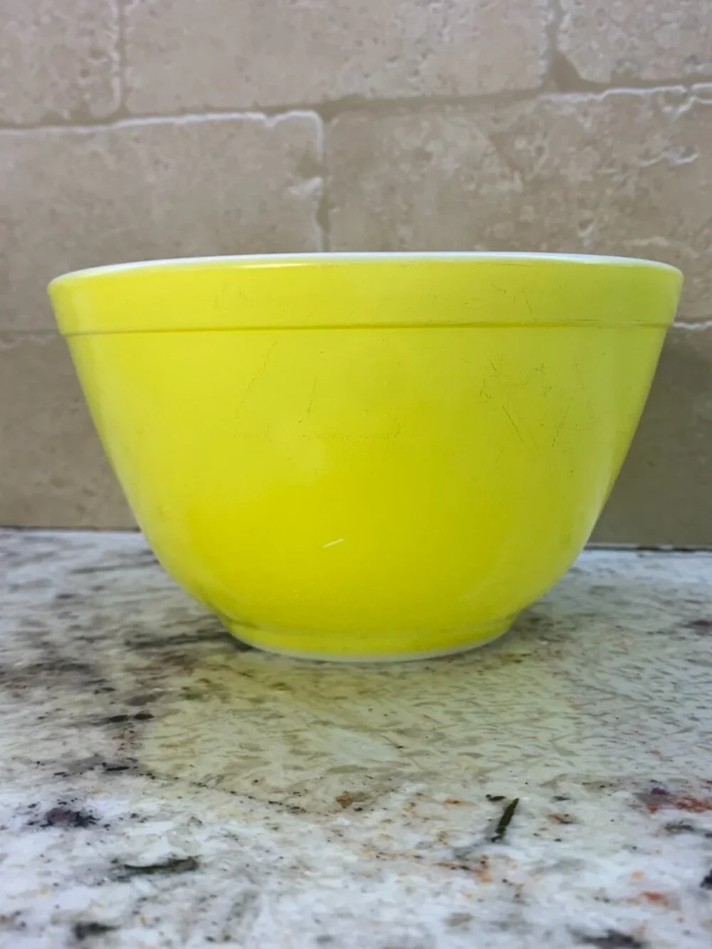 Vintage PYREX Mixing Bowls - set of 3
